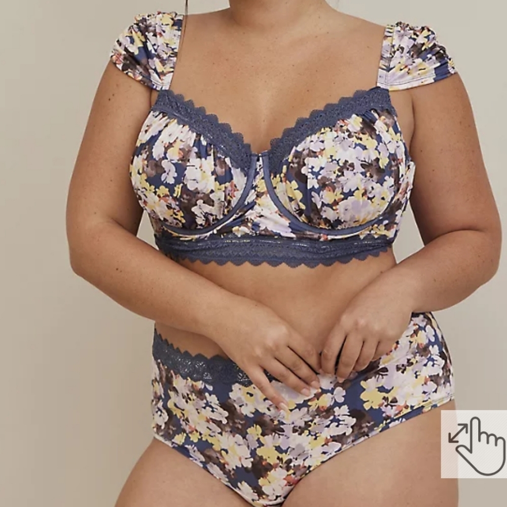 READ AD!!! HIT "LIKE" TO SAVE TO YOUR CLOSET ONLY. DO NOT PUT IN A BUNDLE. - Picture 6 of 10